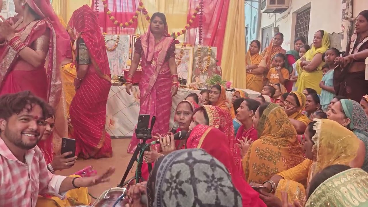 पूजा शर्मा 🔥कुमकुम दीदी 🔥दोनों का डांस🔥धमाकेदार कंपटीशन भारी🔥🔥