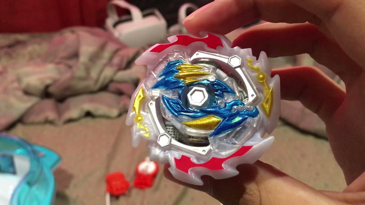 Reviewing the Beyblade burst rise hypersphere vertical drop battle set I got from Amazon