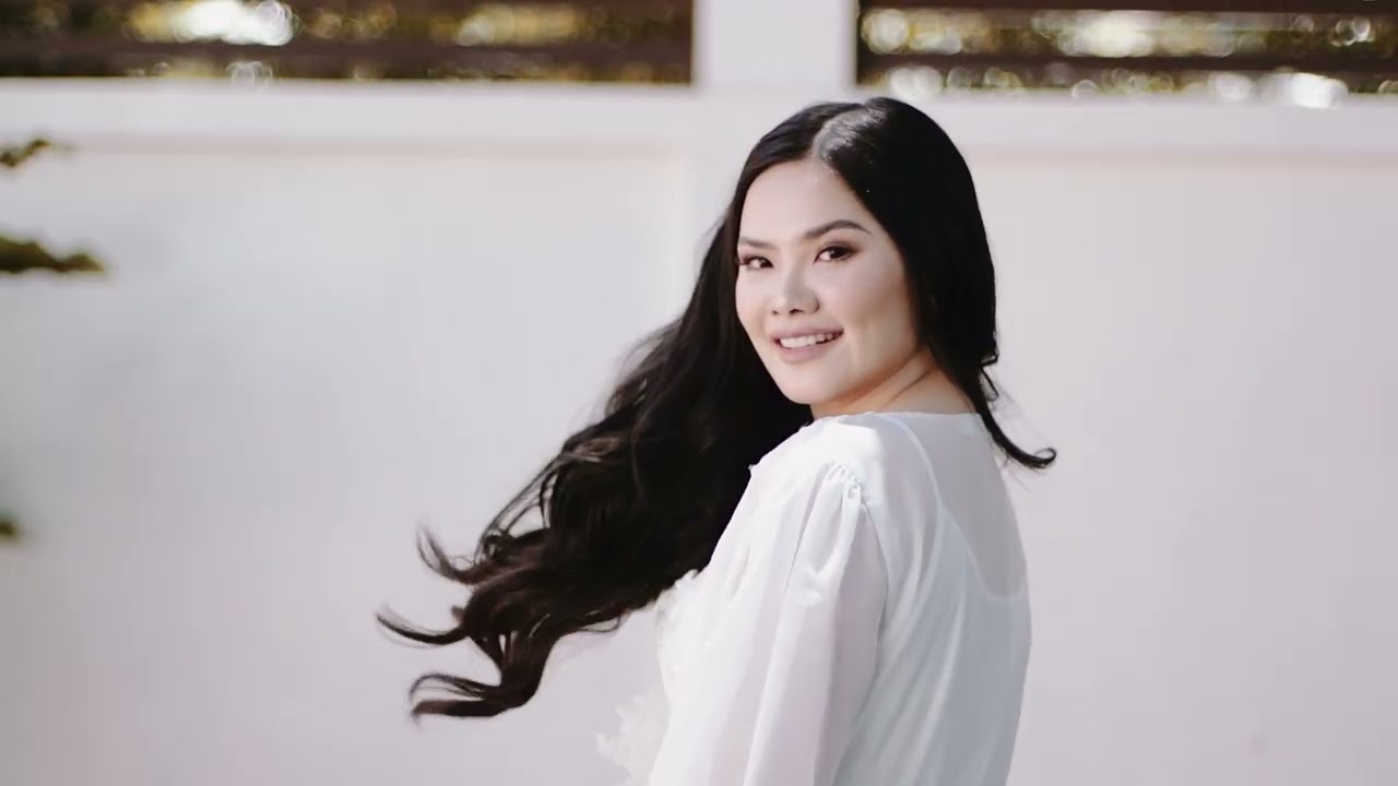 From a borrowed pen to a lifetime of love I  Roi & Sam’s story captured beautifully @SmartShotStudio