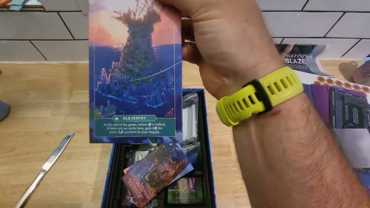 Old Kings Crown - Unboxing 