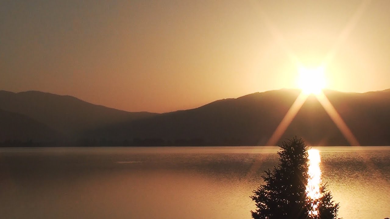 Golden Lake - Orestiada & sunrise || восход солнца над озером Орестиада в Касторье, Греция
