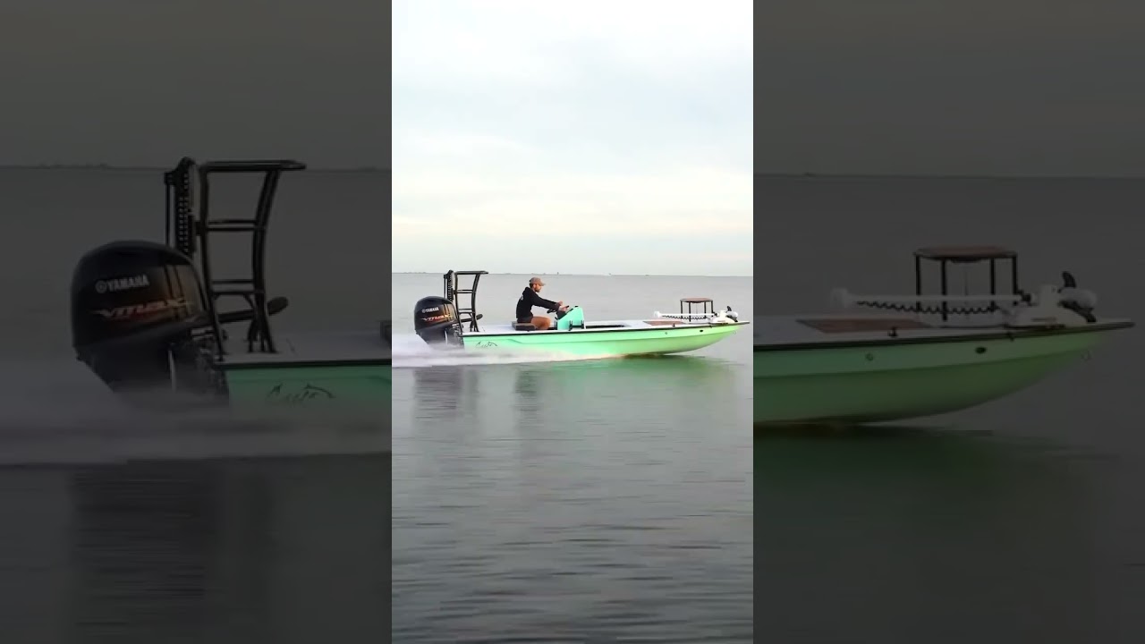 Technical Poling Skiff Fishing Boat Going 50 mph.