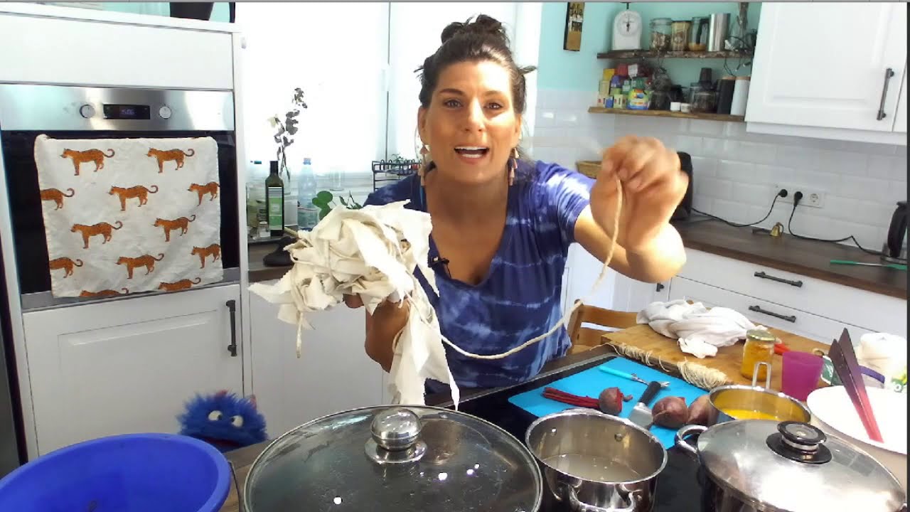 Abenteuer Hof:  Batiken mit Naturfarben