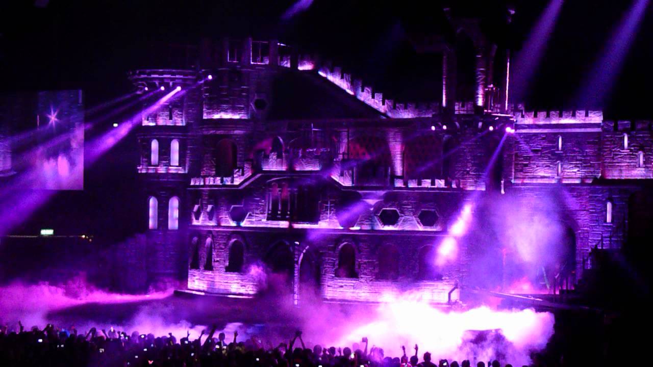 Highway Unicorn/Government Hooker - Lady Gaga [Born This Way Ball - Singapore, 29/05/2012]