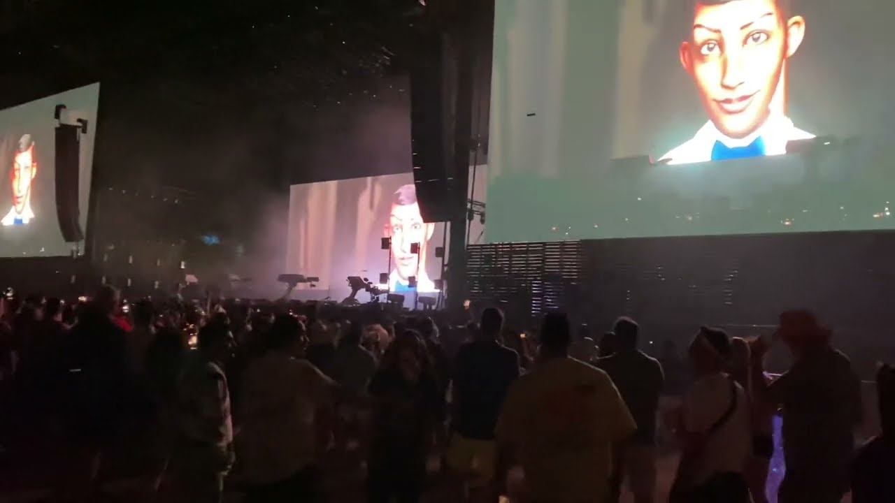Stromae- Alors on danse(Coachella 2022)