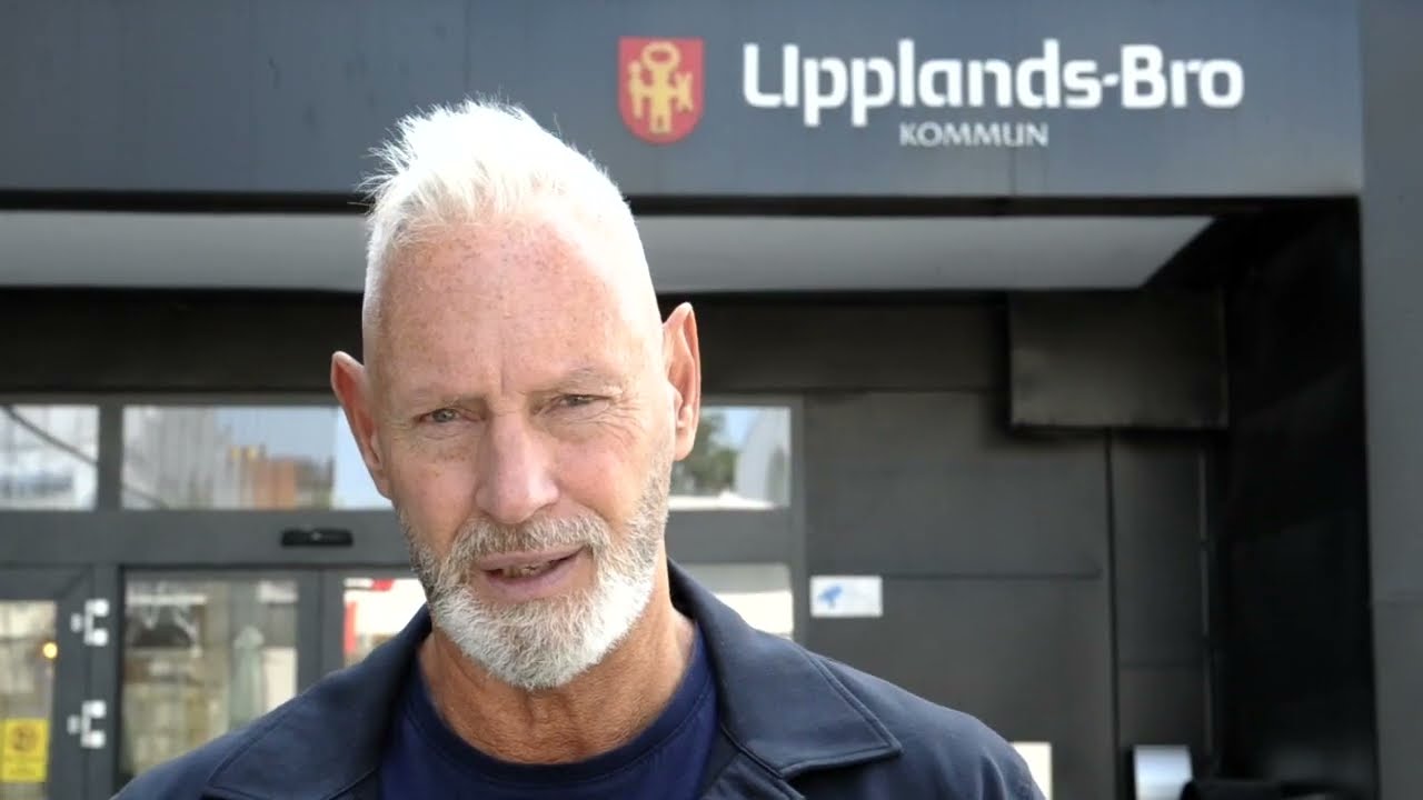 Fredrik Kjos, kommunstyrelsens ordf&ouml;rande i Upplands-Bro om unga r&ouml;ster