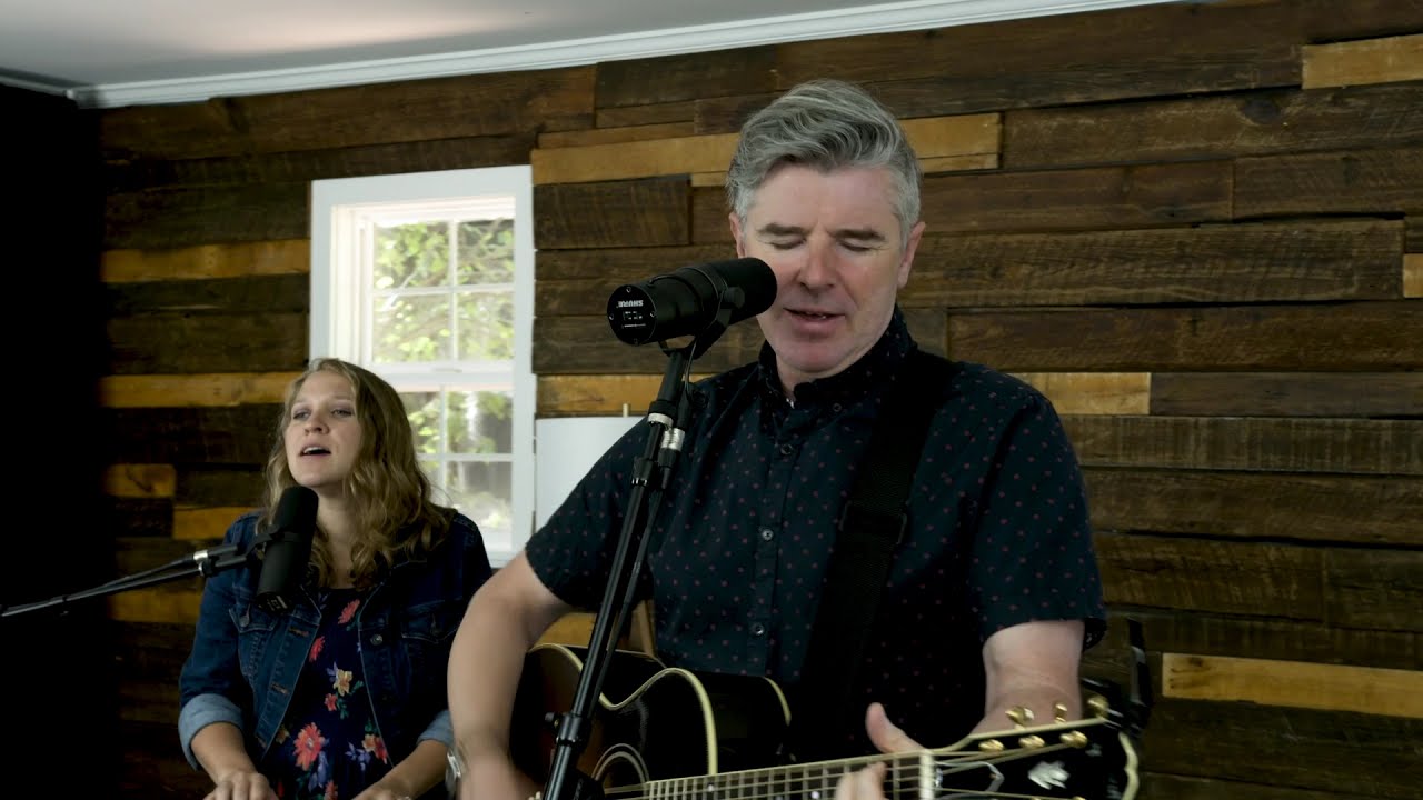 10 Minute Worship Session | Blessed Assurance / Sovereign | Rachel Collins | Martin Chalk