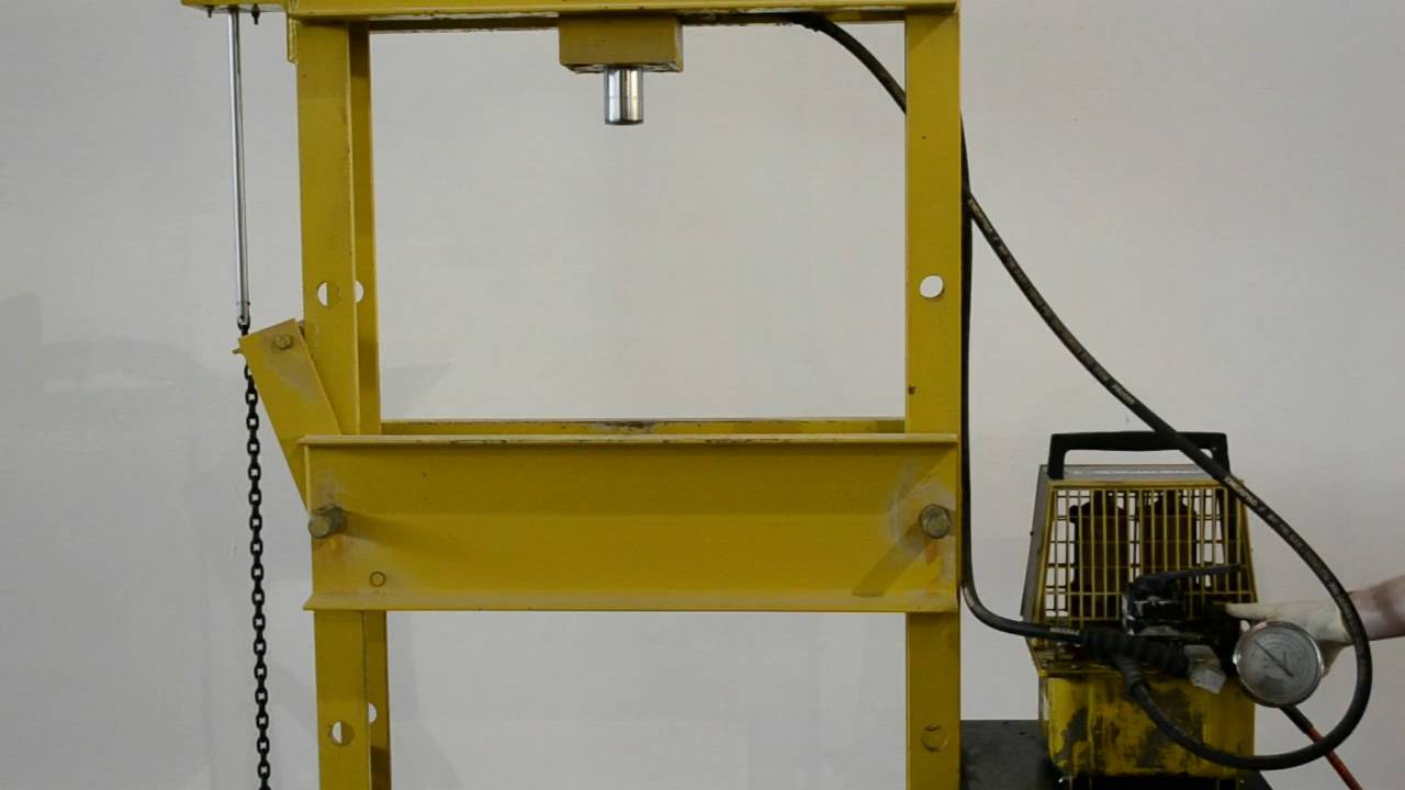 Enerpac PAM-1042 / RR-3014 30 Ton Hydraulic Air Pump