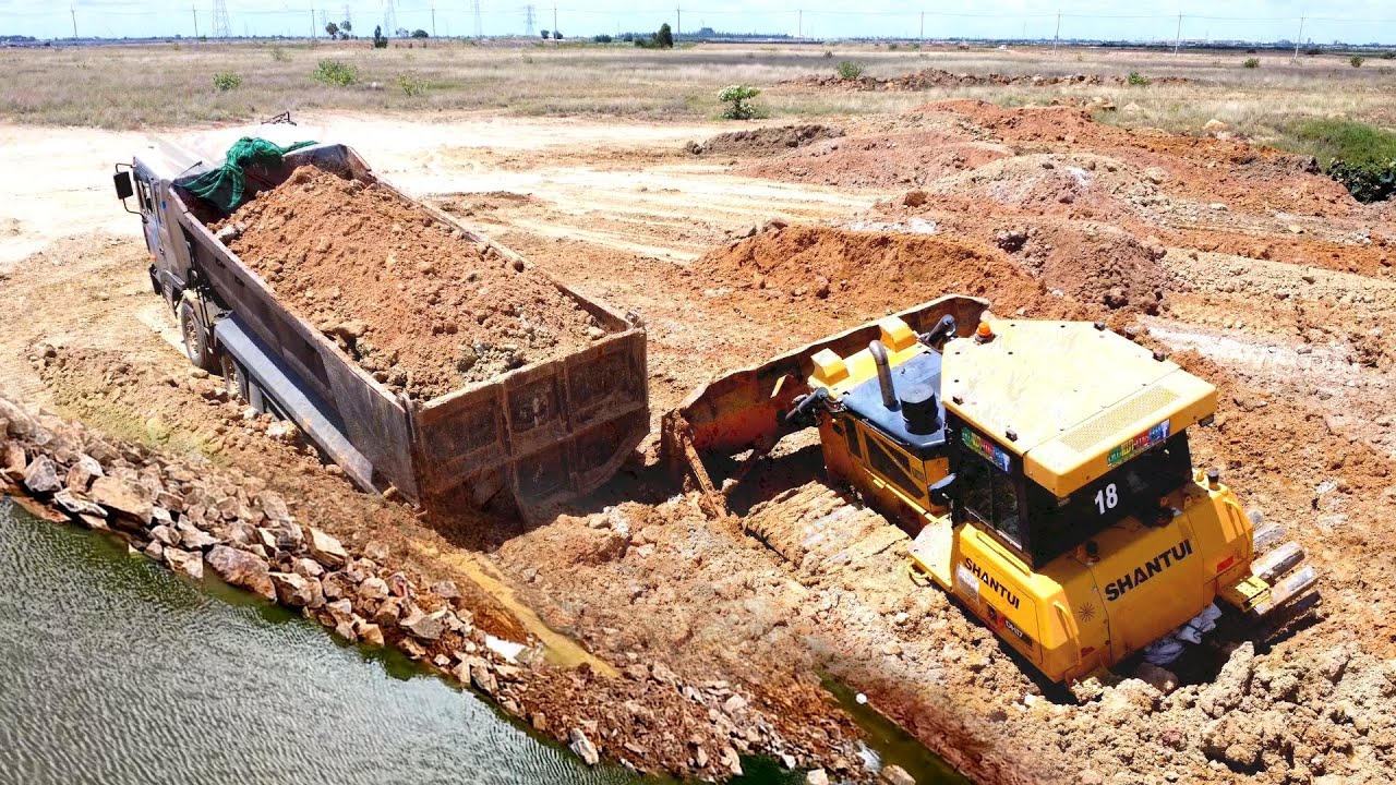 Please don't be in danger,Landfill Truck 25ton & Bulldozer Shantul Back Uploading Overturned Rescue…