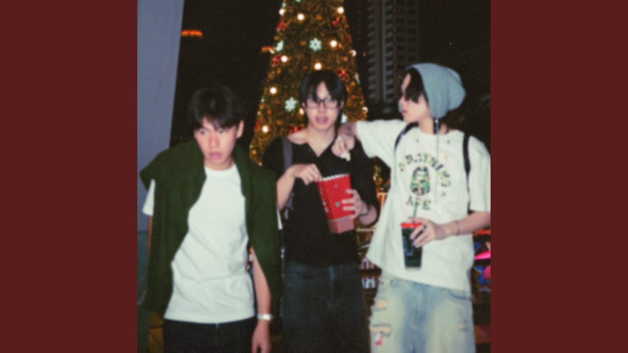 Merry Kiss Me