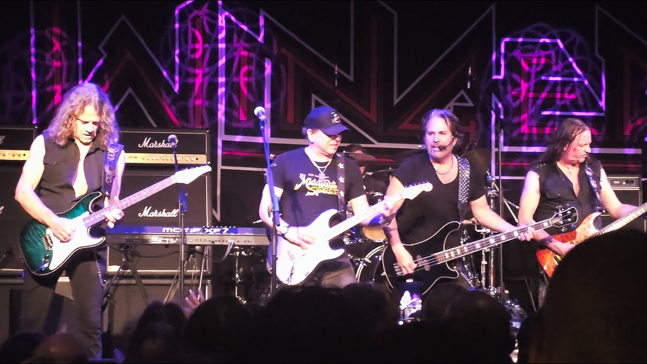 No Man's Land - Live