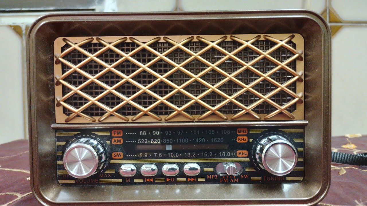 HAIRUN HR-30BT Classic designed radio