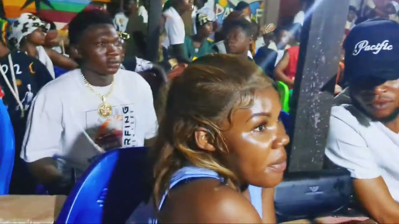 CHAKO BOYS GANG WALIVYO INGIYA KWENYE STAGE NA WIMBO WA SHEBE THE DON, BONNE ANNÉE 2026 PERFORMANCE