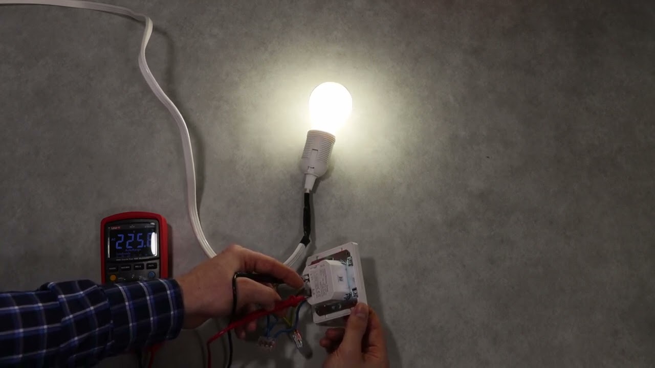 Inteligentne ściemniacze oświetlenia, łączność po sieci ZigBee, na aplikację Tuya.