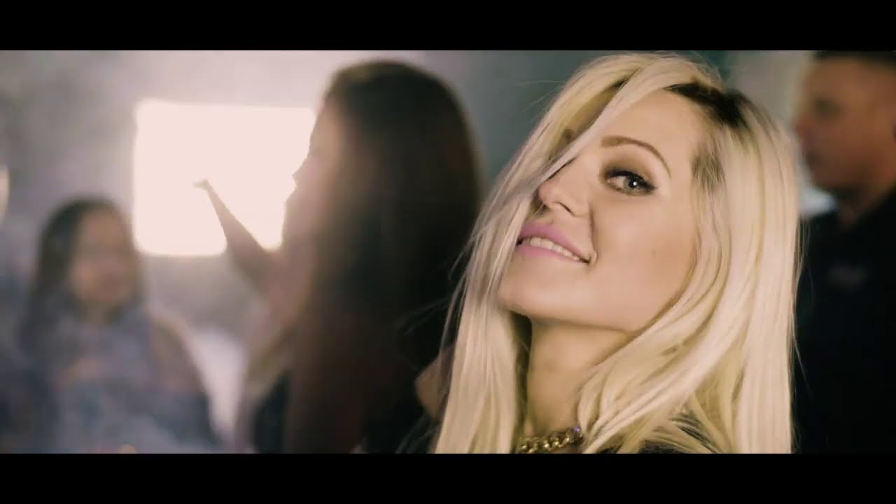 Love Story  -  36.6    ( Official Clip  )