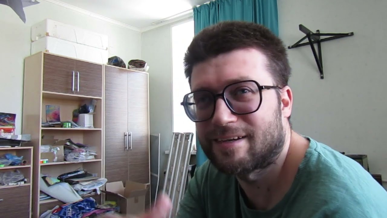 жирный депутат гордится малышами будущими защитниками ЕГО