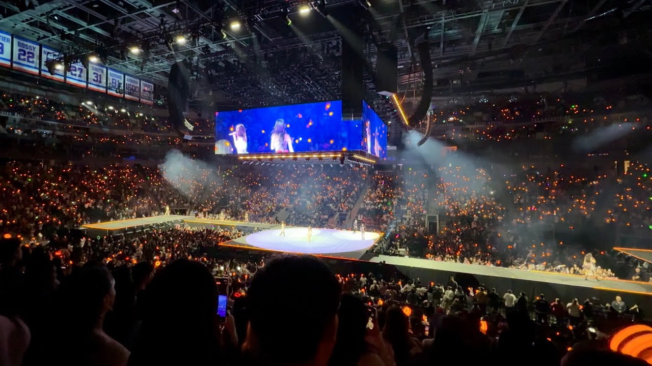 TWICE - Yes Or Yes - THIS IS FOR World Tour, Day 2 UBS Arena New York 