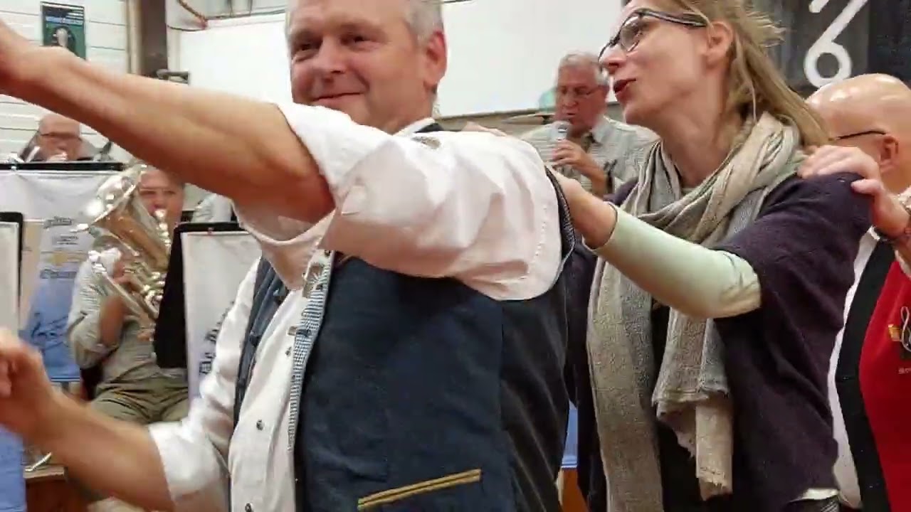 Hagelandse Blaaskapel   Oplinter  Oktoberfest