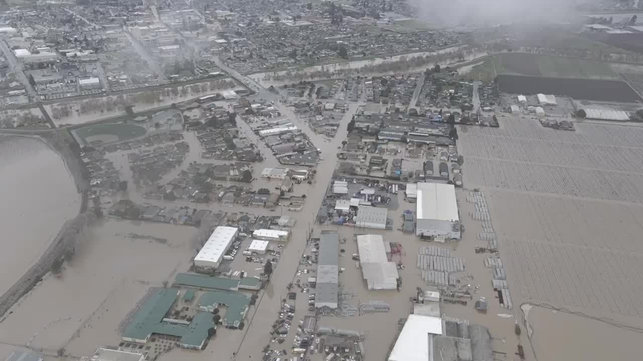 Pajaro Flooding: Drone video of Pajaro flooding taken March 11 (Credit: Agust&iacute;n Gonz&aacute;lez)