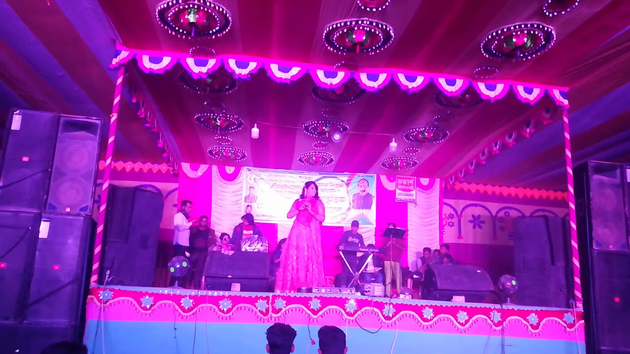 কচু পাতায় পড়লে পানি জমে থাকে না 
