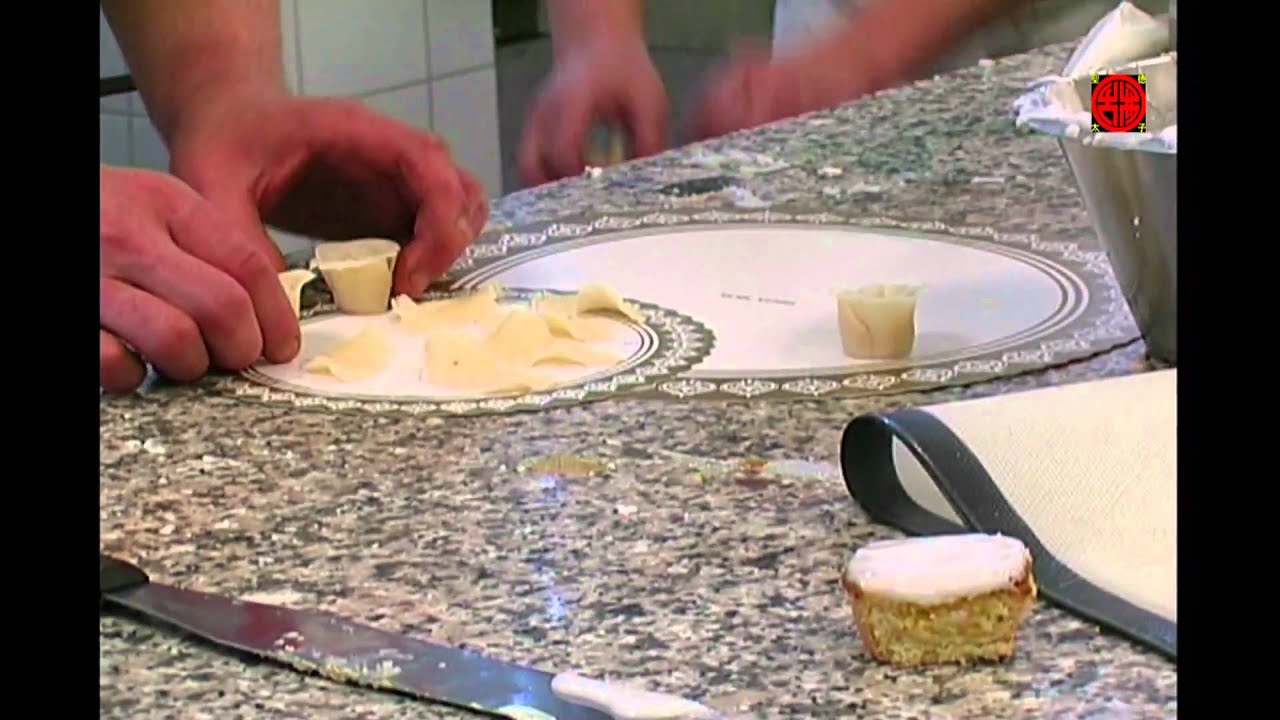Gesällprov för konditorelever i Enskede Gårds Gymnasium, 2003