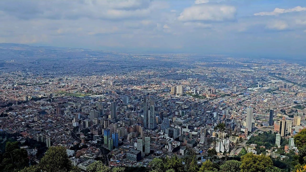 ✈️ Din Berlin direct în inima Columbiei! | Prima zi în BOGOTÁ 🇨🇴