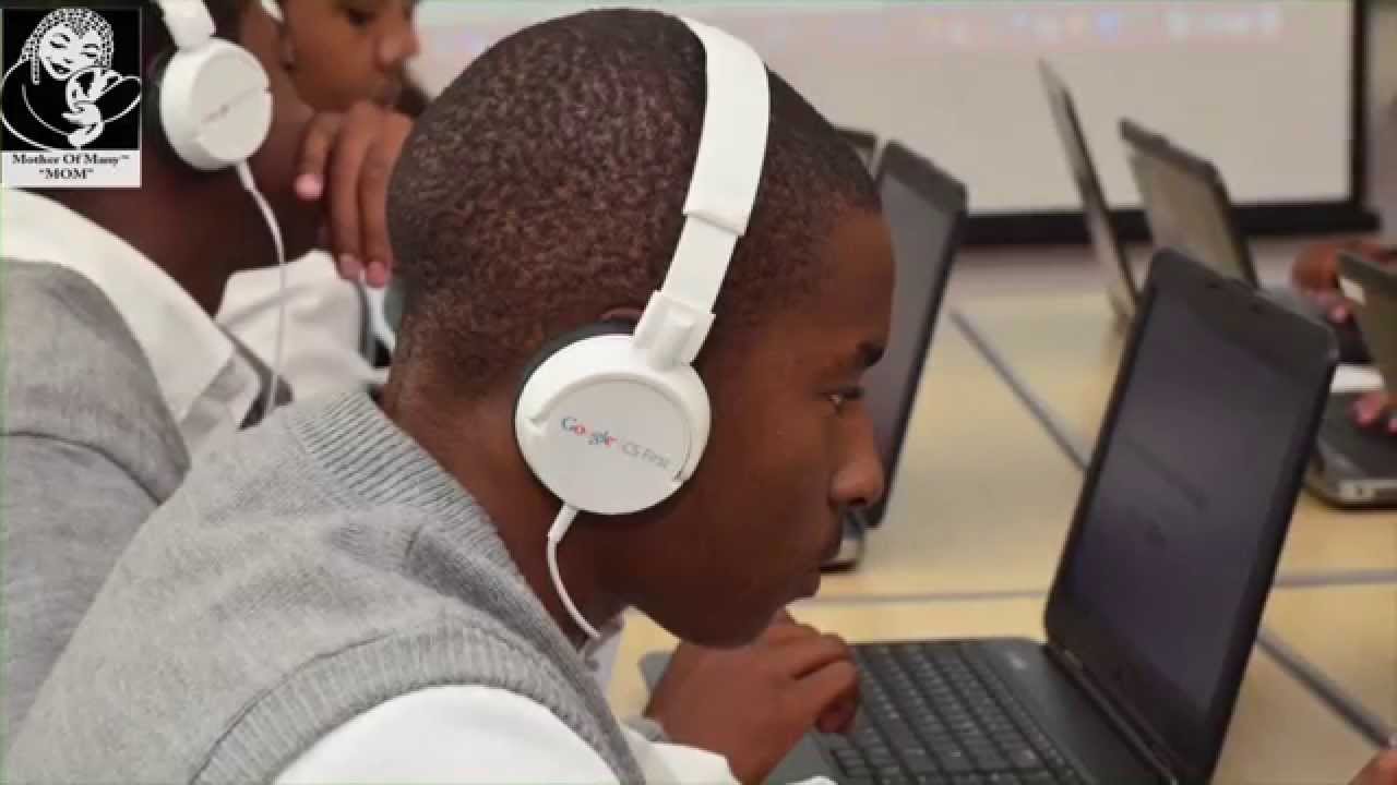 Mother Of Many launches CS First with @Dorsey High School