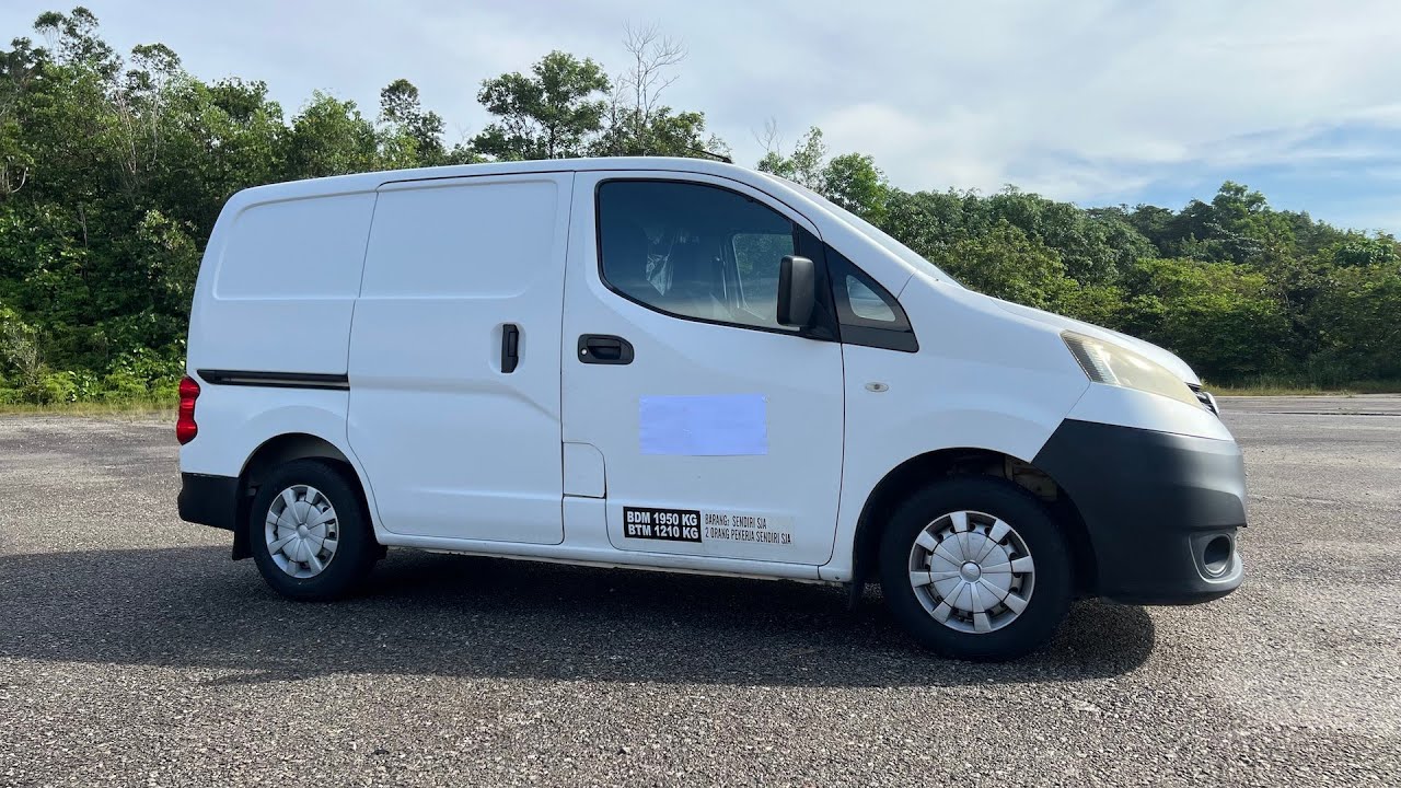 2013 Nissan NV200 Vanette Panel Van 1.6 Start-Up and Full Vehicle Tour
