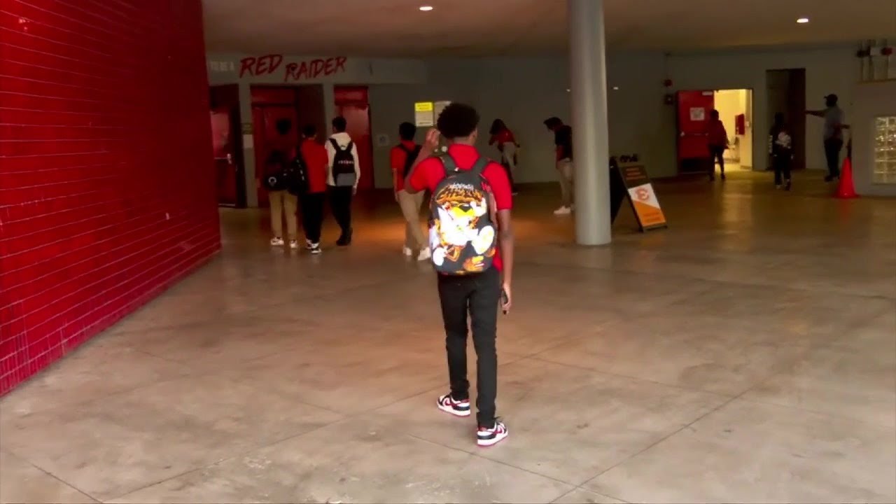Miami Edison High School receives first ‘A’ grade amid first day of classes for M-DCPS