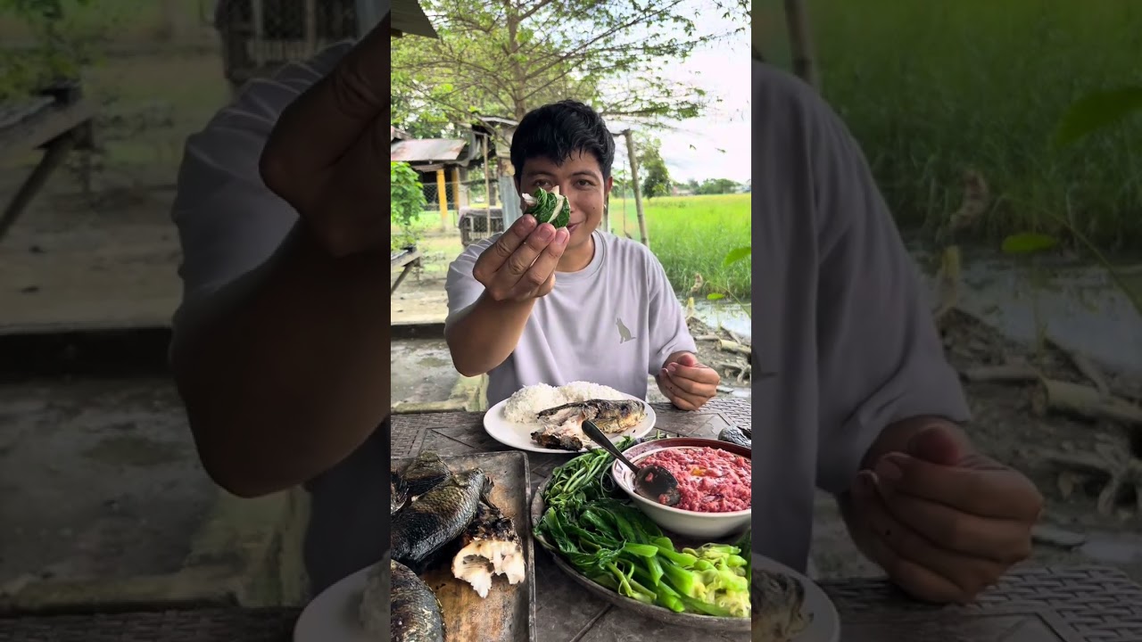 Burong kanin inihaw na isda at gulay para sa simpleng pananghalian 