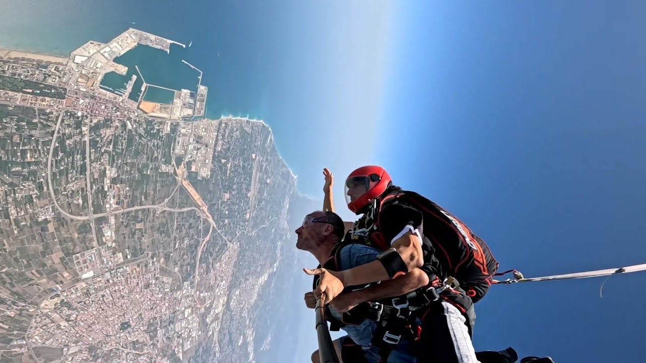 Salto en paracaídas 4.300m