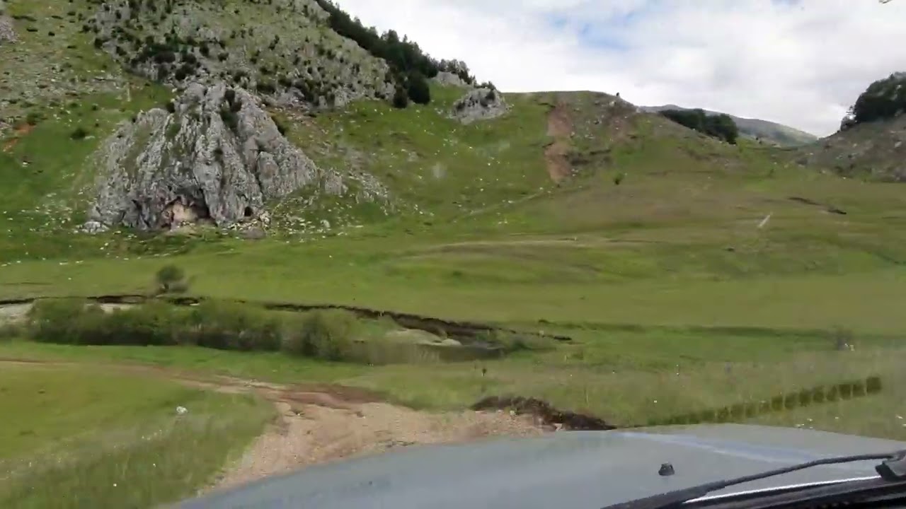 Shpella e Valit, Bize - Martanesh
