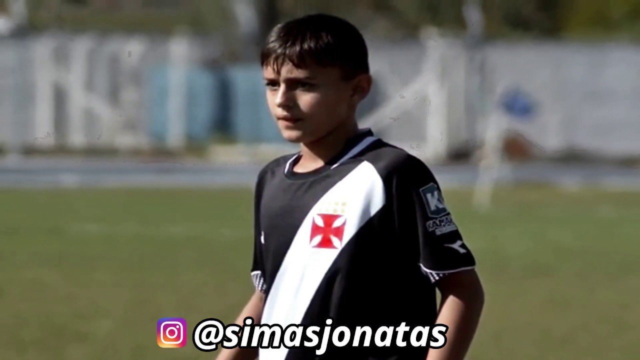 Jonatas Simas zagueiro da base - desarmes e passes 2019 (sub 11)