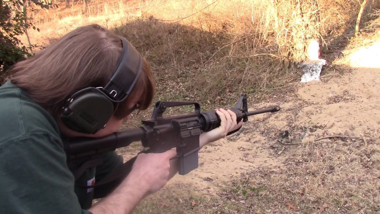 Colt AR6320 'Blackhawk Down' AR15 Lightweight Carbine (History & Range Time)