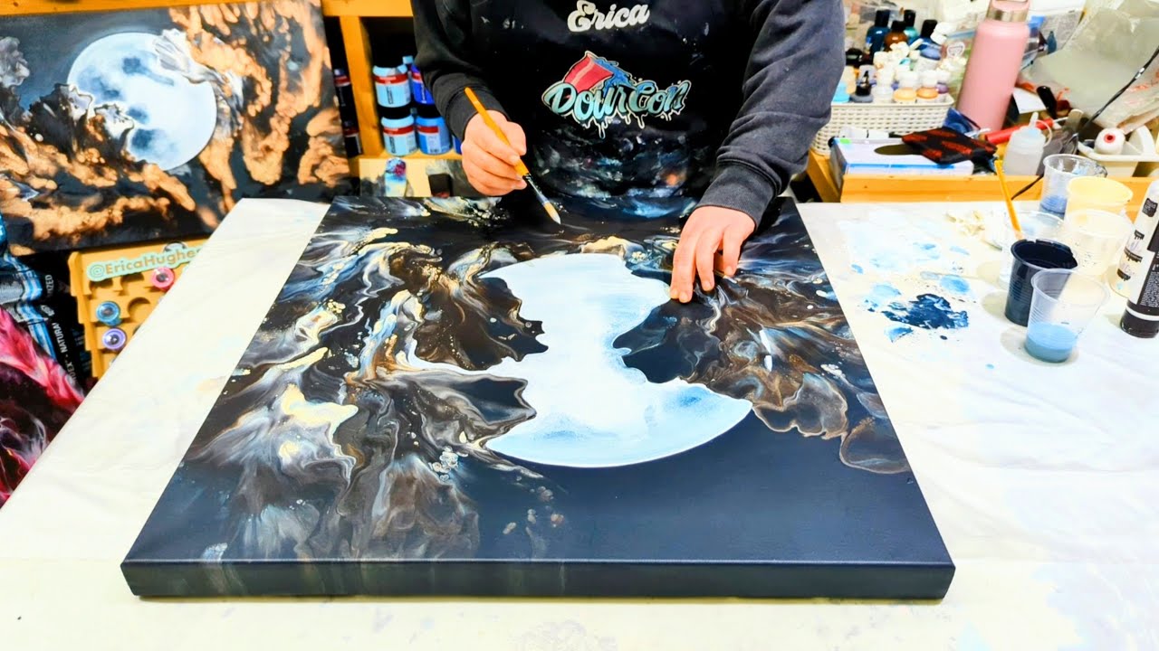 Я добавила ЛУНУ в эту акриловую заливку! Результат потрясающий! 🎨🌕