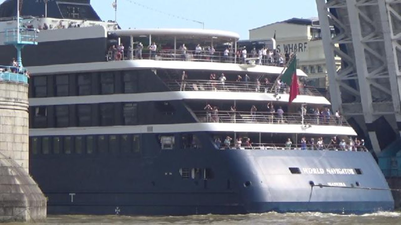TOWER BRIDGE opening for cruise ship WORLD NAVIGATOR with horn!