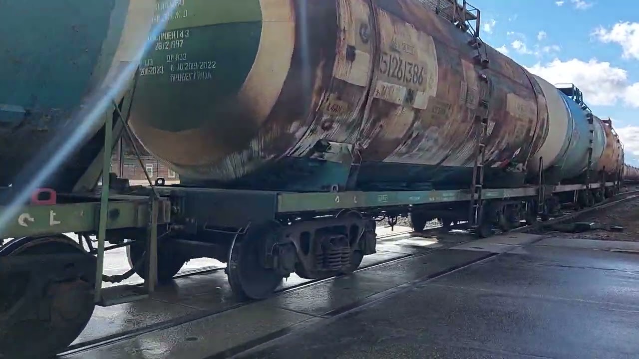 2M62UM-0119 прибывает на станцию Валга.Апрель 2022