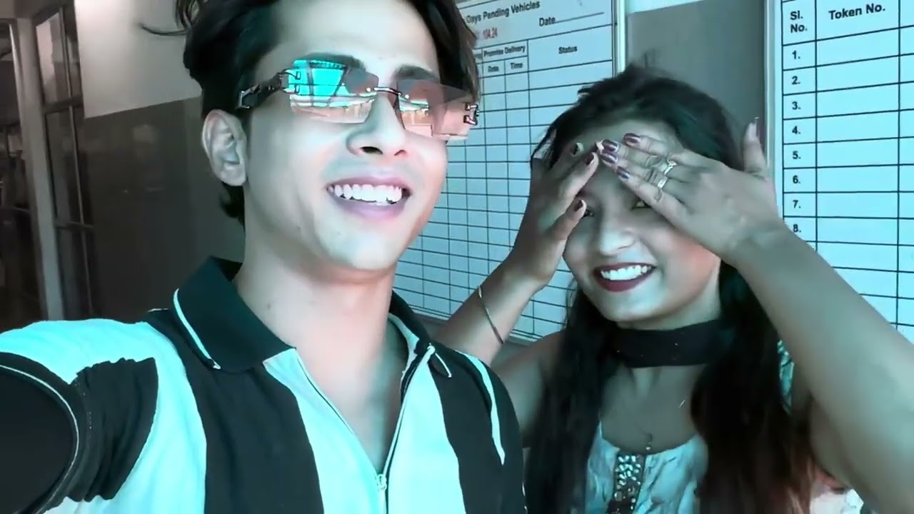 Surbhi Ne Ride Pe Ye Kya Kiya ||Teaching Her How To Ride A Superbike 