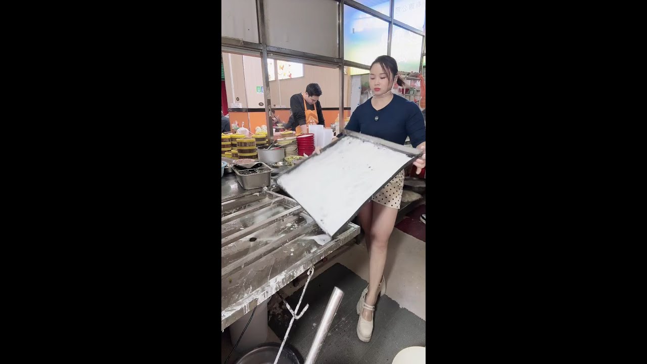 🔴 LIVE: Rolling Soft Rice Noodle Rolls by Hand | Authentic China Street Food in Action POV