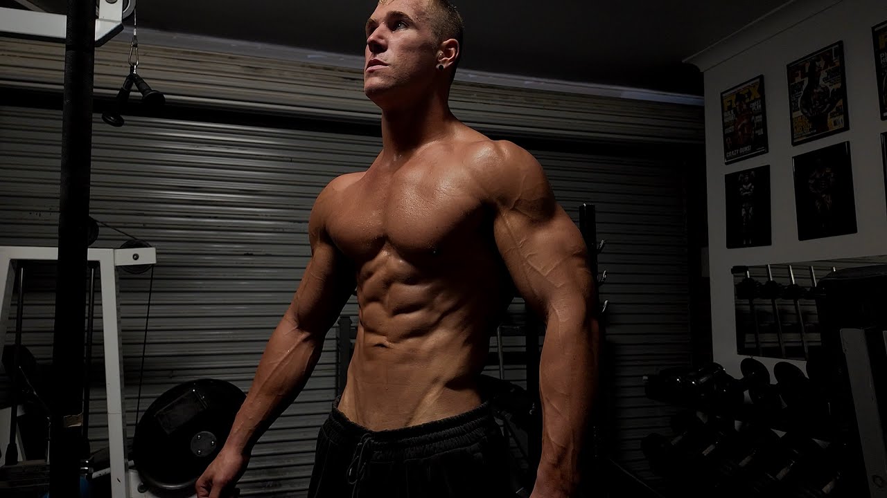 OLD SCHOOL SHOULDER & TRICEP TRAINING