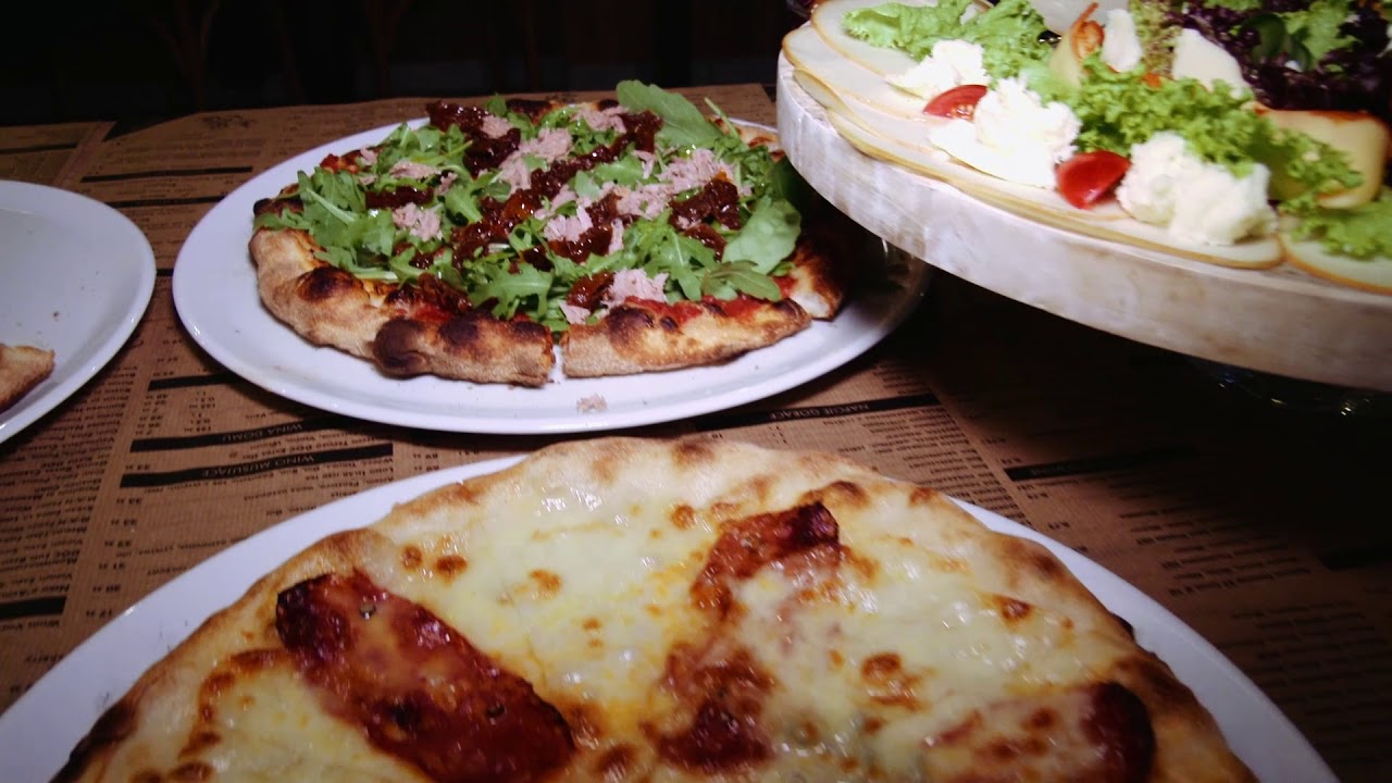 Burrata Pizza & Pasta