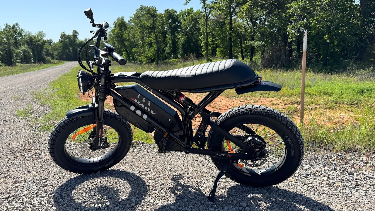 The RAEV Bullet GTX is an Impressive 2 Battery 1000w eBike