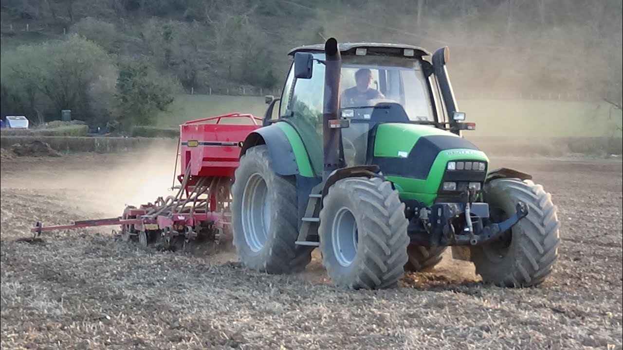 Seed Drilling Barley with Deutz Agrotron 610m and Vardestad