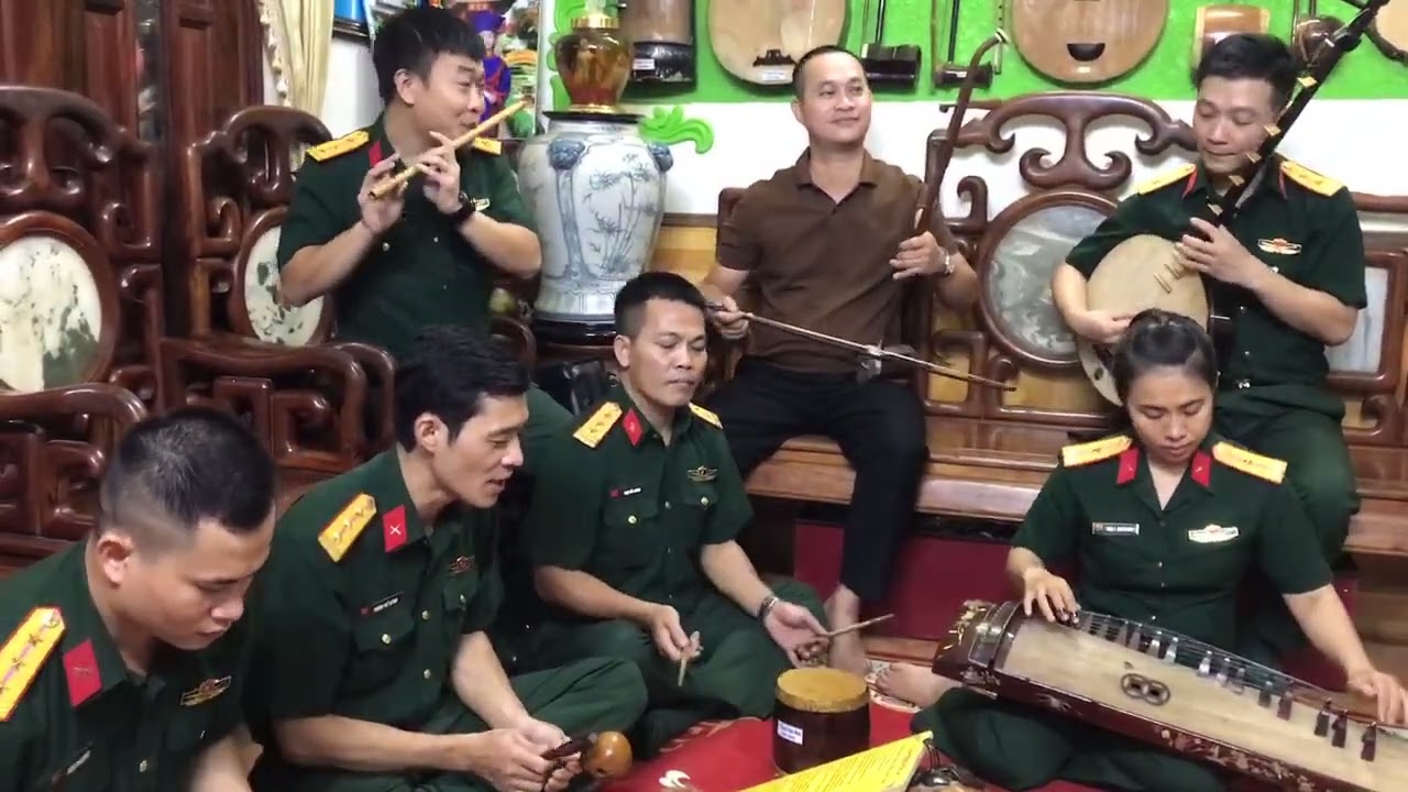 Đoàn nhạc công nhà hát chèo quân đội
