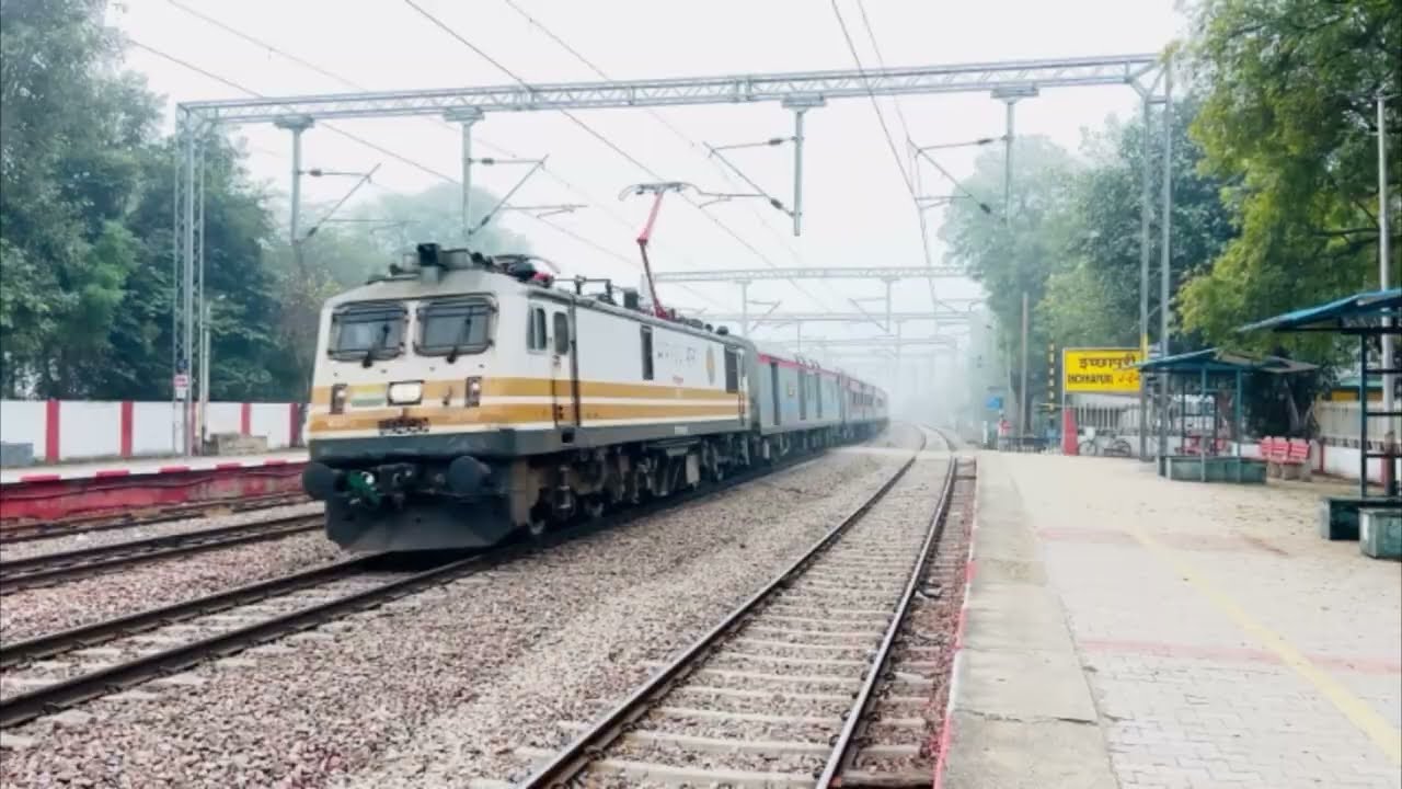 Runicha Express 14088 | GZB WAP-5 ⚡ Inchapuri Full Speed#shortvideo #viralvideo #trending #railway 