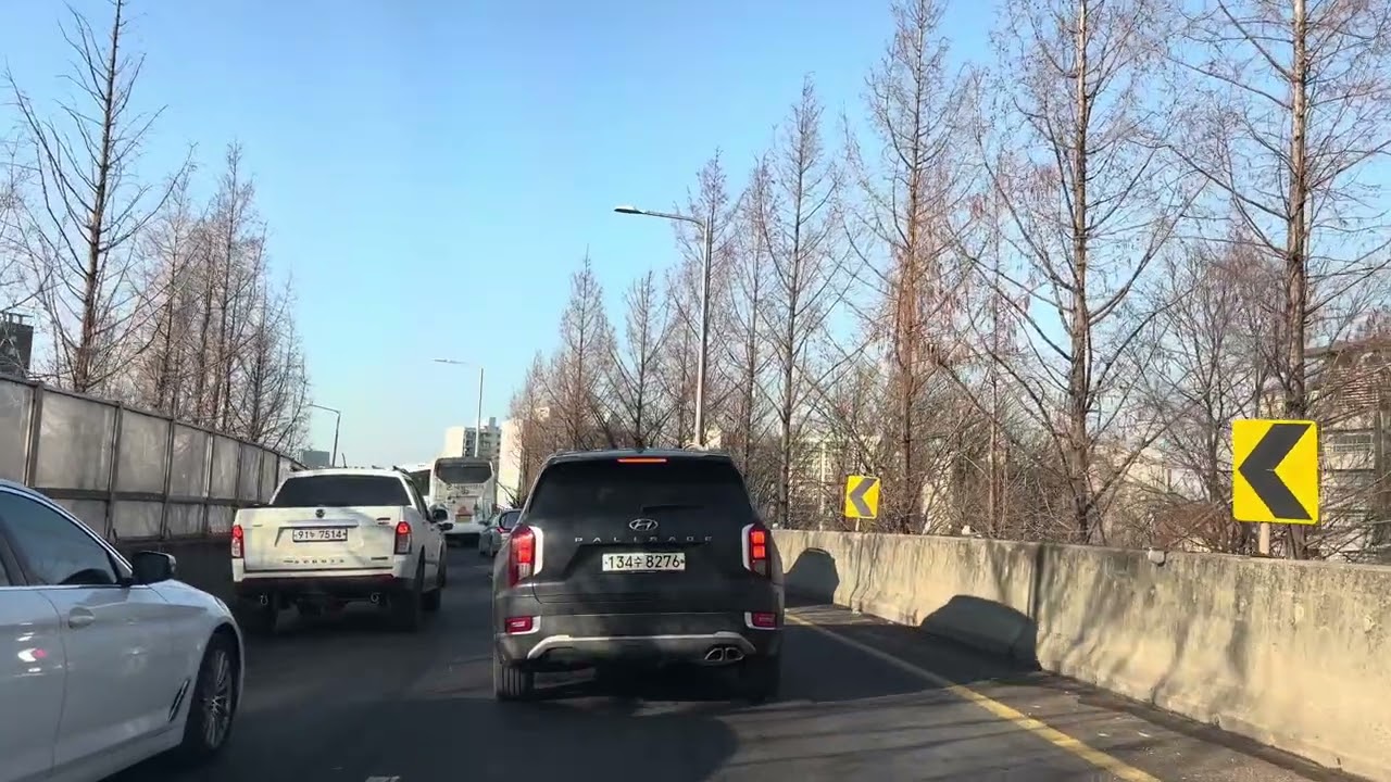 Tesla Model Y Drive 경부고속도로 서초 - 여의도 주행영상