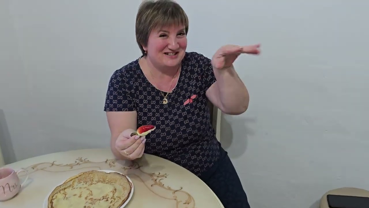 Муж готовит шашлык и мои подарки 