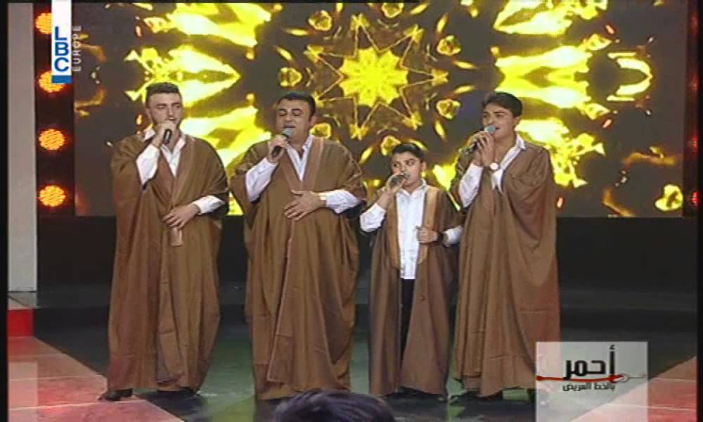 Ahmar - 27/5/2015 - أحمر بالخط العريض - اطفال على مقاعد التحكيم - الأب عبد العزيز النصوح وأولاده