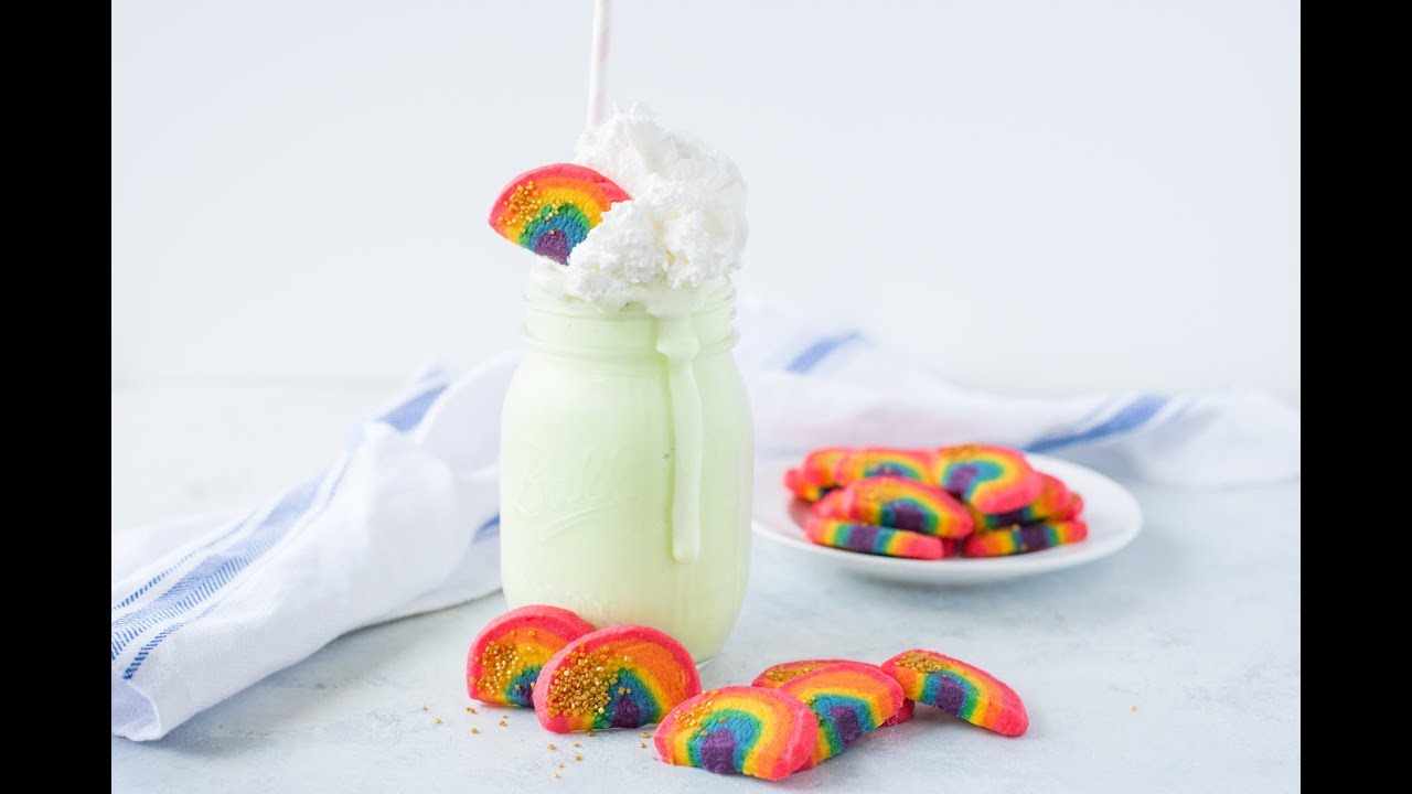 How to Make Shamrock Shakes
