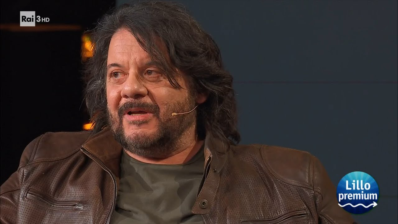 Lillo Petrolo: "Piaccio perchè sono oggettivamente bello" - Splendida Cornice 30/03/2023